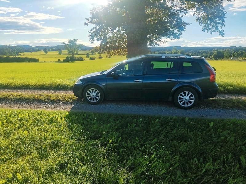 Schwarz Gebraucht 2008 Renault Mégane GrandTour Kombi | 1.300 € (Fairer Preis) - Bild 1/4
