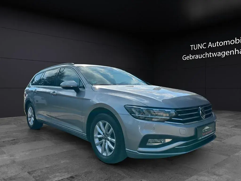 Gebraucht VW Passat Business 122 PS (89 kW) 2021 Silber Kombi