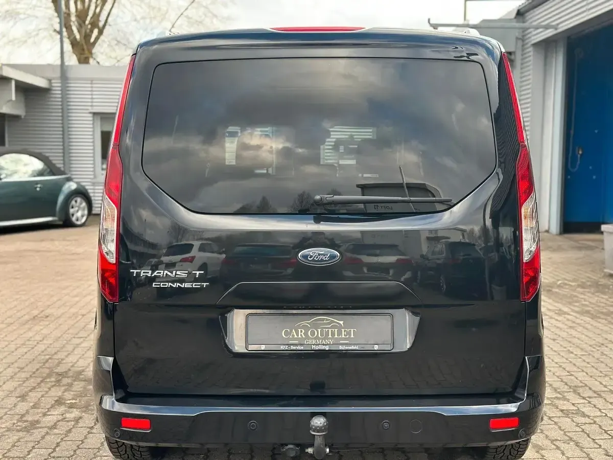 Occasion Ford Tourneo Titanium 120 ch (88 kW) 2018 Noir Break