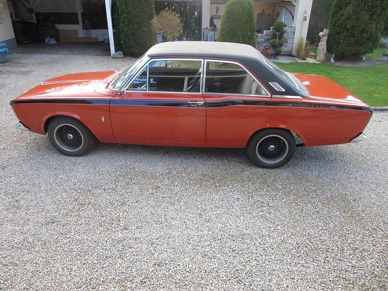 Gebraucht Ford 17M 108 PS (79 kW) 1968 Orange Limousine