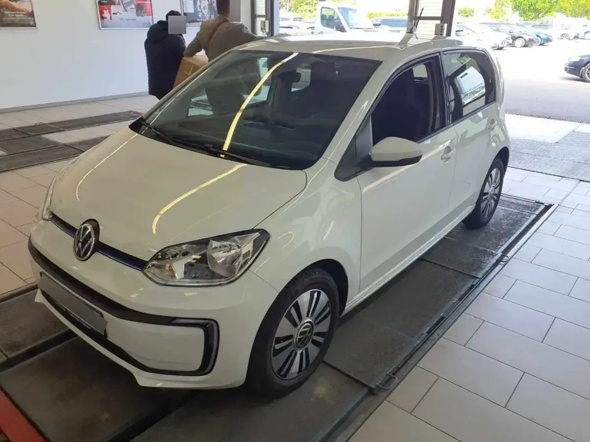 Gebraucht VW e-up! Style 61 kW (83 PS) 2022 Kleinwagen