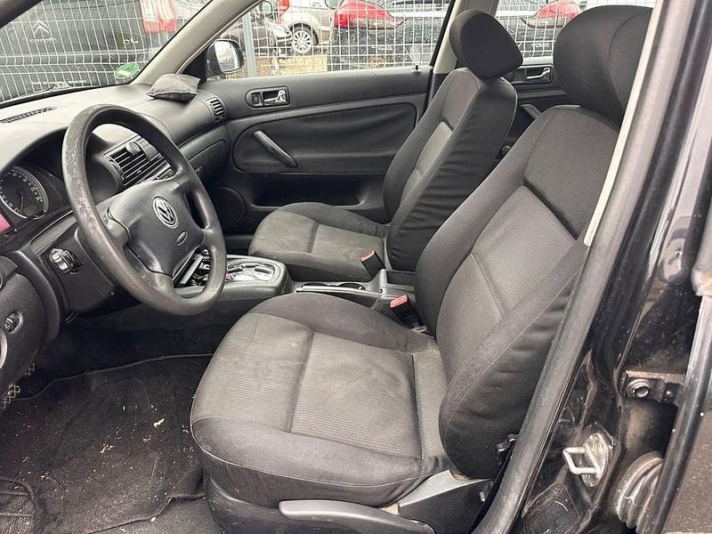 Gebraucht VW Passat Highline 131 PS (96 kW) 2002 Schwarz Kombi