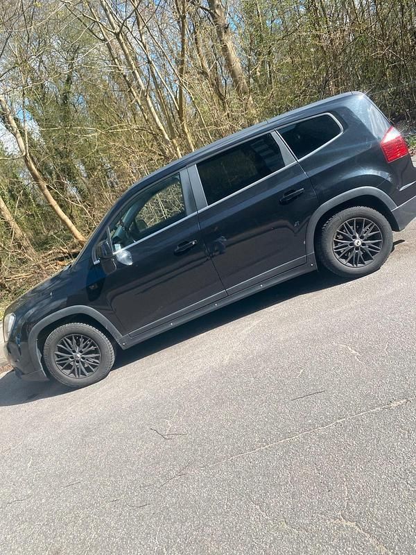 Gebraucht Chevrolet Orlando 163 PS (119 kW) 2012 Schwarz Van / Kleinbus