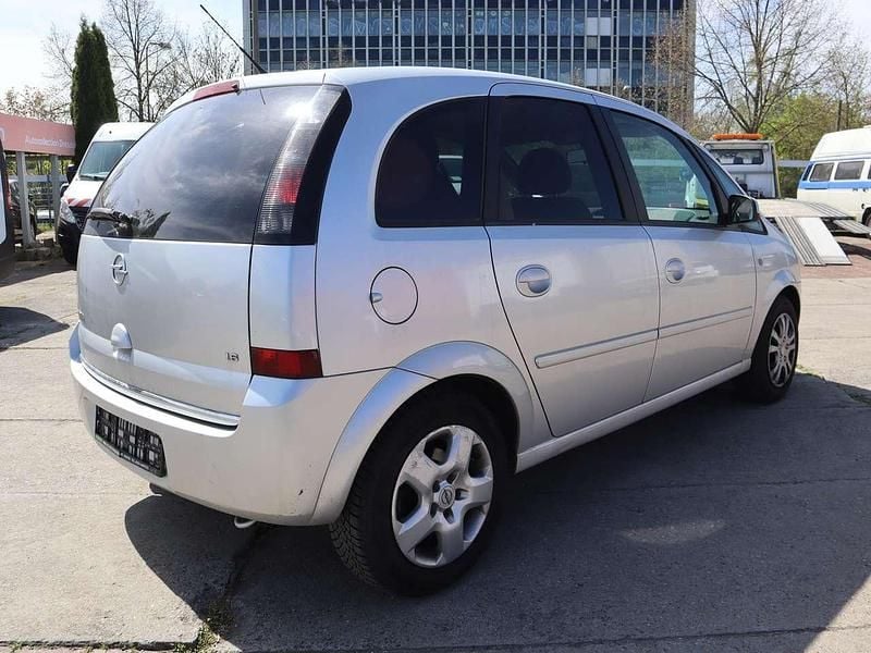 Second-hand Opel Meriva 90 CP (66 kW) 2007 Argintiu Monovolum