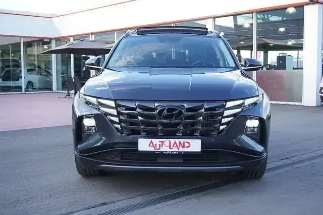 Gebraucht Hyundai Tucson 179 PS (131 kW) 2023 Darkknightgraumet. SUV