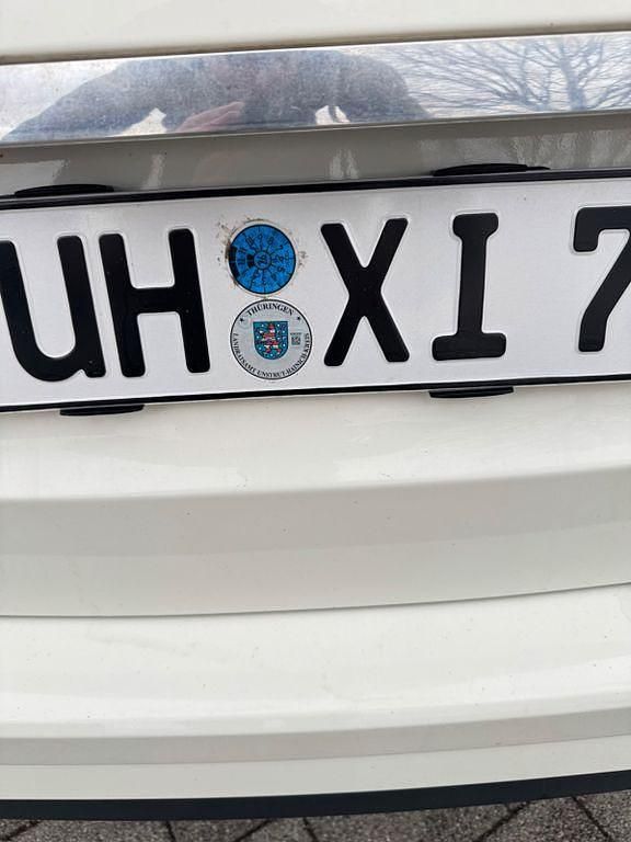 Gebraucht Mercedes 220 170 PS (125 kW) 2011 Weiß Limousine