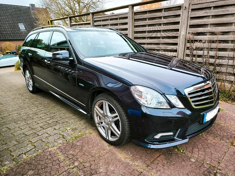 Gebraucht Mercedes 350 AMG 231 PS (169 kW) 2010 Blau Kombi