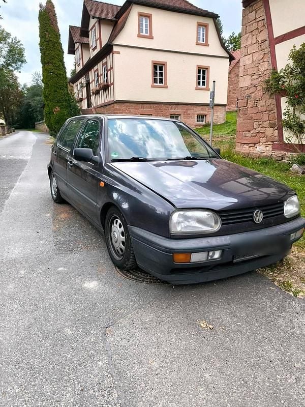 Blau Gebraucht 1993 VW Golf III Kleinwagen | 800 € - Bild 1/4