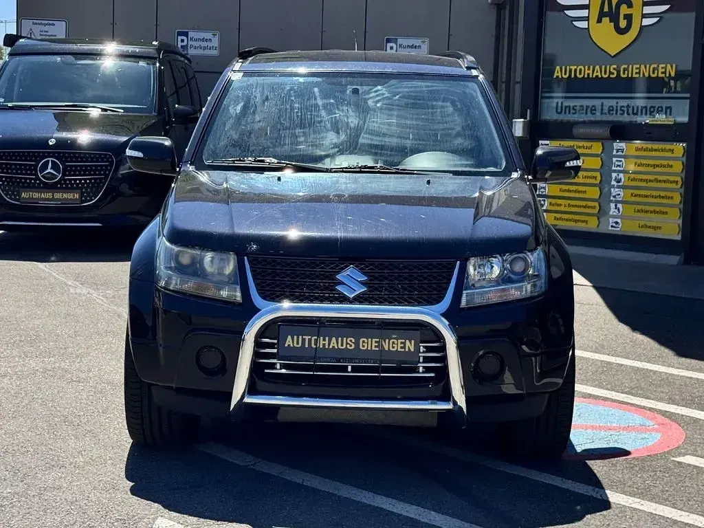 Gebraucht Suzuki Grand Vitara 129 PS (94 kW) 2012 Schwarz SUV