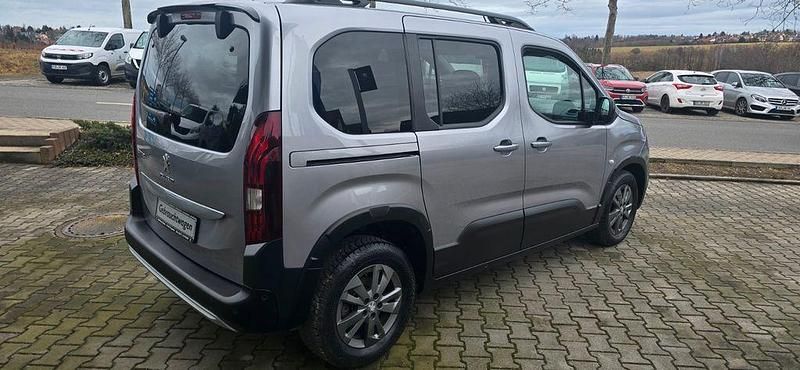 Gebraucht Peugeot Rifter Allure 131 PS (96 kW) 2023 Grau Van / Kleinbus