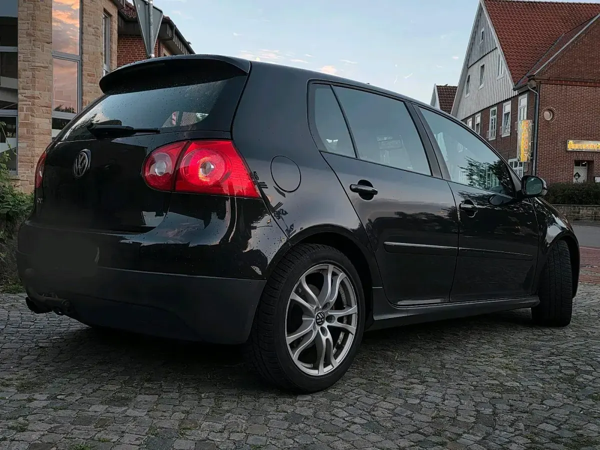 Gebraucht VW Golf V GTI 200 PS (147 kW) 2007 Schwarz Limousine