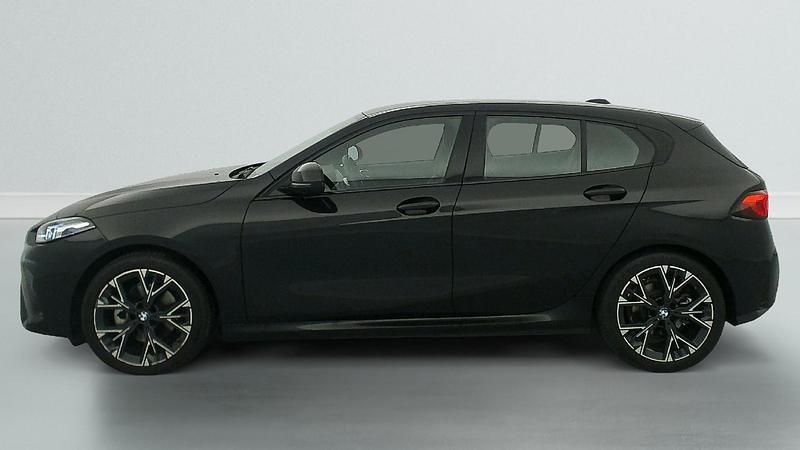 Gebraucht BMW 120 163 PS (119 kW) 2025 Saphirschwarz Kleinwagen