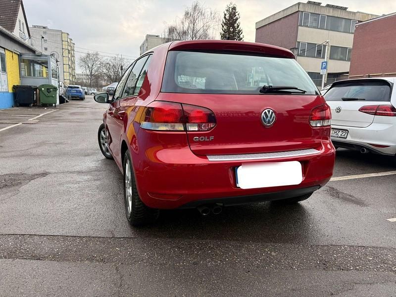Gebraucht VW Golf Team 160 PS (117 kW) 2010 Rot Limousine