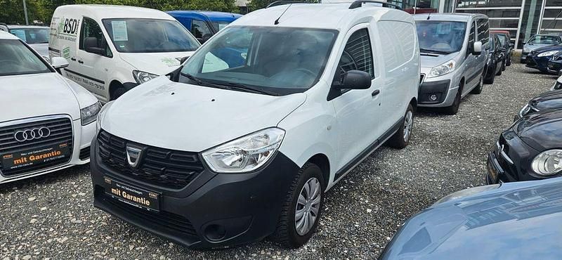 Weiß Gebraucht 2018 Dacia Dokker Express Essentiel Van | 7.990 € (Fairer Preis) - Bild 1/4