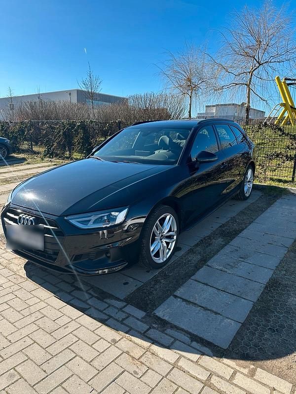 Gebraucht Audi A4 S-Line 190 PS (139 kW) 2020 Schwarz Kombi