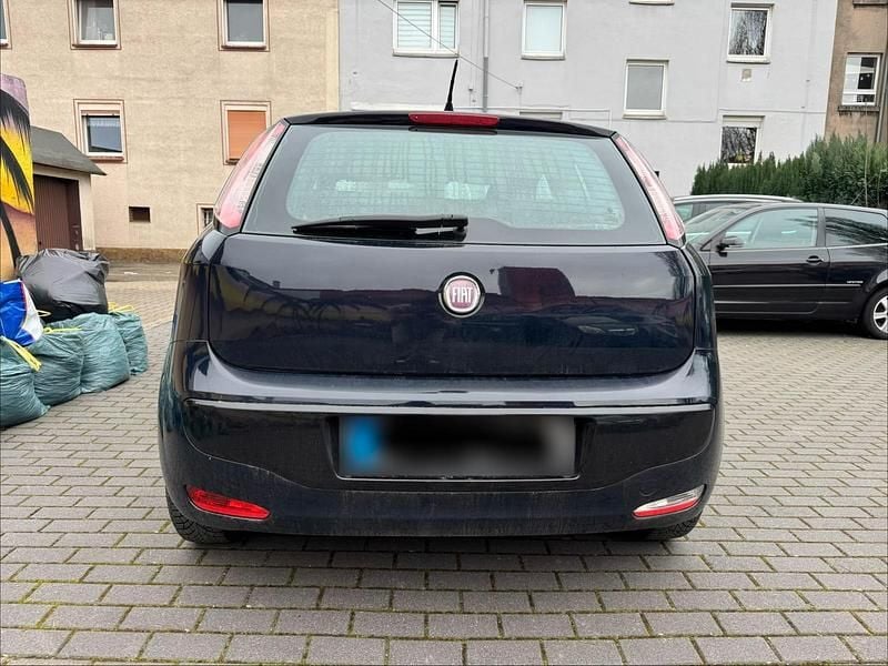 Gebraucht Fiat Punto 69 PS (50 kW) 2011 Blau Kleinwagen