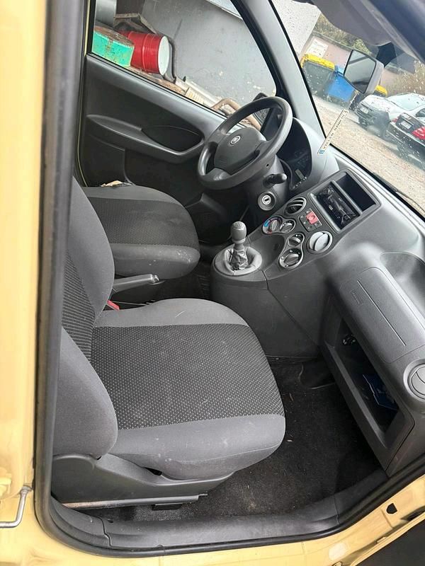 Gebraucht Fiat Panda 60 PS (44 kW) 2009 Gelb Kleinwagen