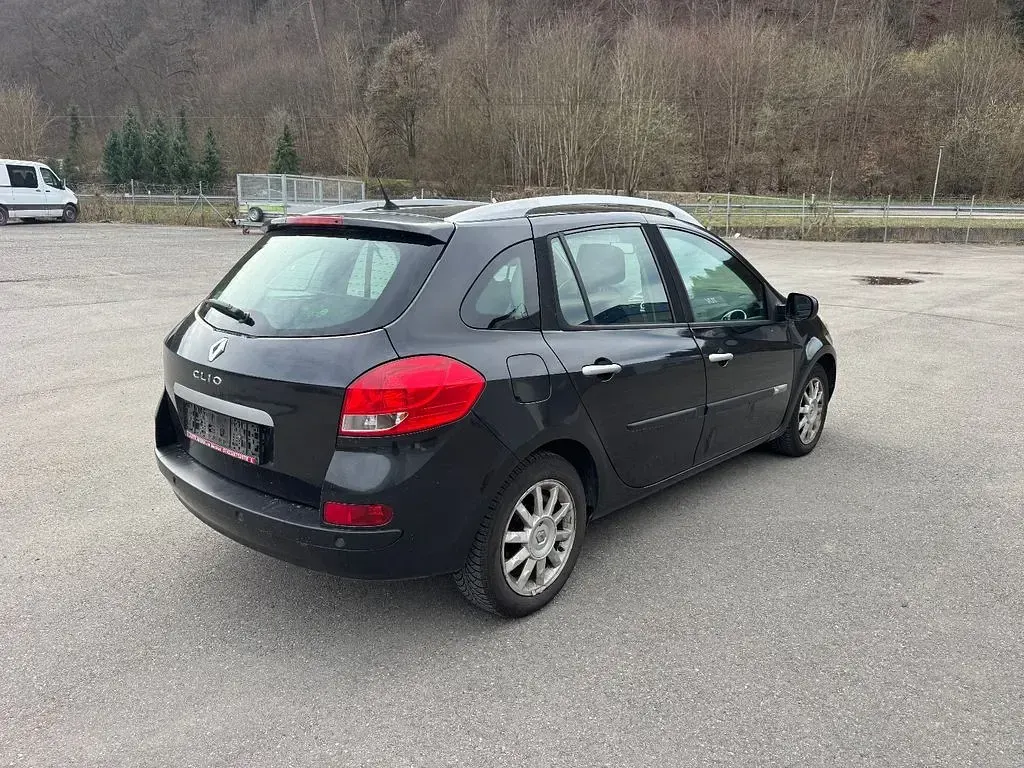 Gebraucht Renault Clio II Dynamique 101 PS (74 kW) 2009 Schwarz Limousine