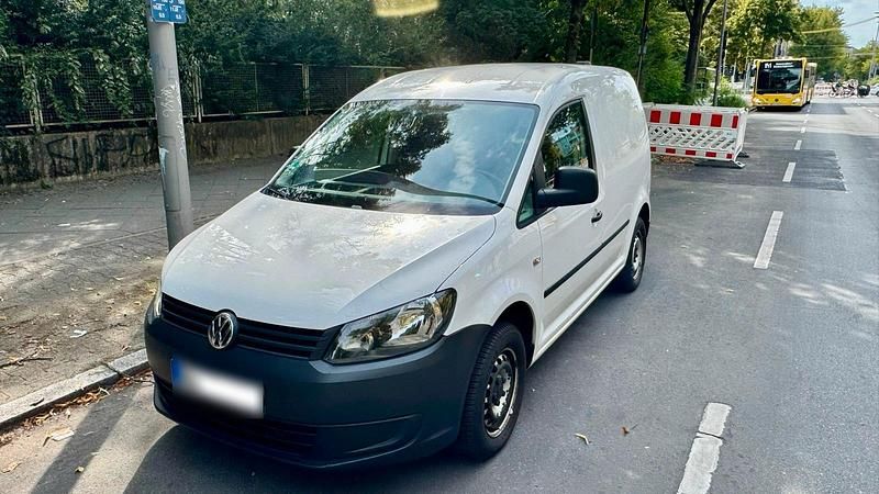 Weiß Gebraucht 2013 VW Caddy Van / Kleinbus | 7.900 € (Fairer Preis) - Bild 1/4