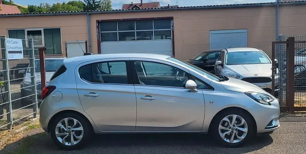 Gebraucht Opel Corsa Innovation 90 PS (66 kW) 2017 Silber Kleinwagen