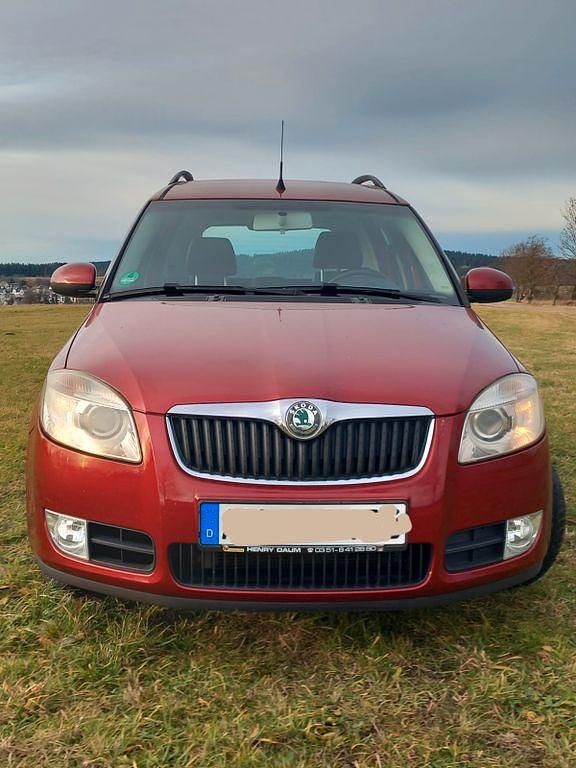 Rot Gebraucht 2006 Skoda Roomster Comfort Van / Kleinbus | 2.000 € (Superpreis) - Bild 1/4