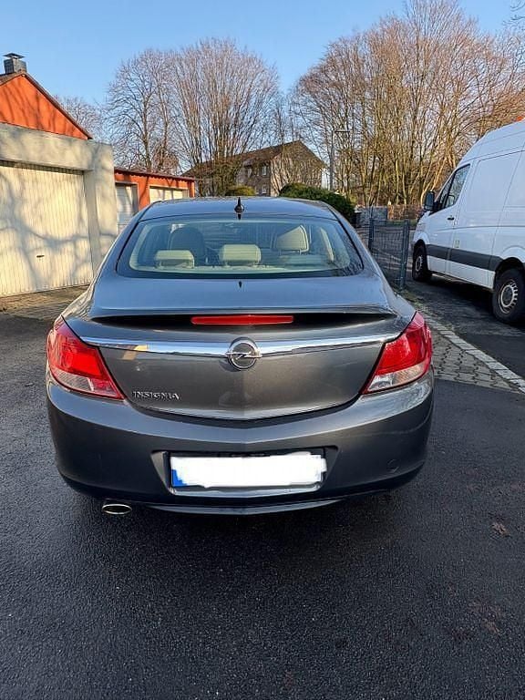 Gebraucht Opel Insignia 140 PS (102 kW) 2008 Grau Limousine