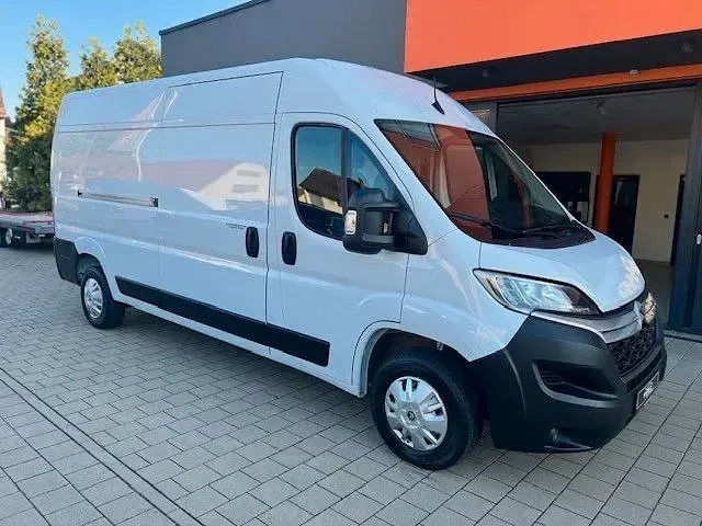 Gebraucht Citroën Jumper 140 PS (102 kW) 2022 Weiß Van / Kleinbus