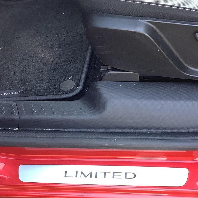 Gebraucht Renault Twingo LIMITED 69 PS (50 kW) 2018 Rot Kleinwagen