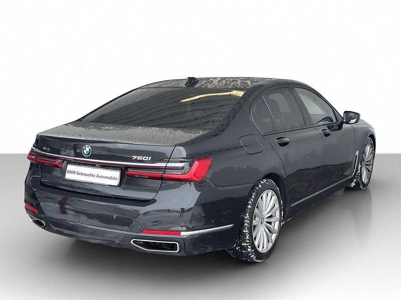 Gebraucht BMW 750L Sport Line 530 PS (389 kW) 2021 Schwarz Limousine