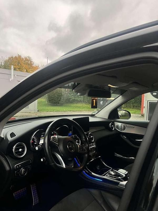Gebraucht Mercedes GLC350 258 PS (189 kW) 2018 Schwarz SUV