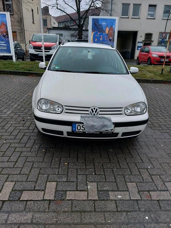 Weiß Gebraucht 2001 VW Golf IV Kombi | 1.600 € (Fairer Preis) - Bild 1/4