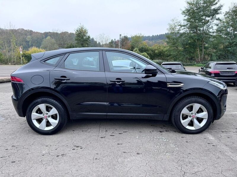 Second-hand Jaguar E-Pace R 150 CP (110 kW) 2020 Negru SUV