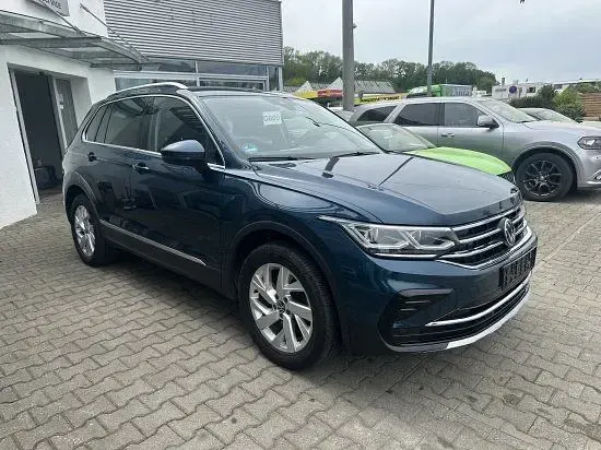 Gebraucht VW Tiguan 245 PS (180 kW) 2022 Blau SUV