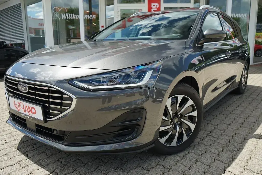 Gebraucht Ford Focus Titanium X 125 PS (91 kW) 2025 Grau Limousine