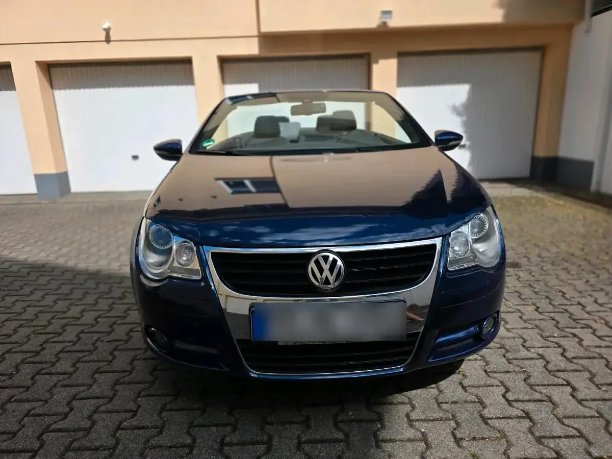 Gebraucht VW Eos 122 PS (89 kW) 2009 Blau Cabrio