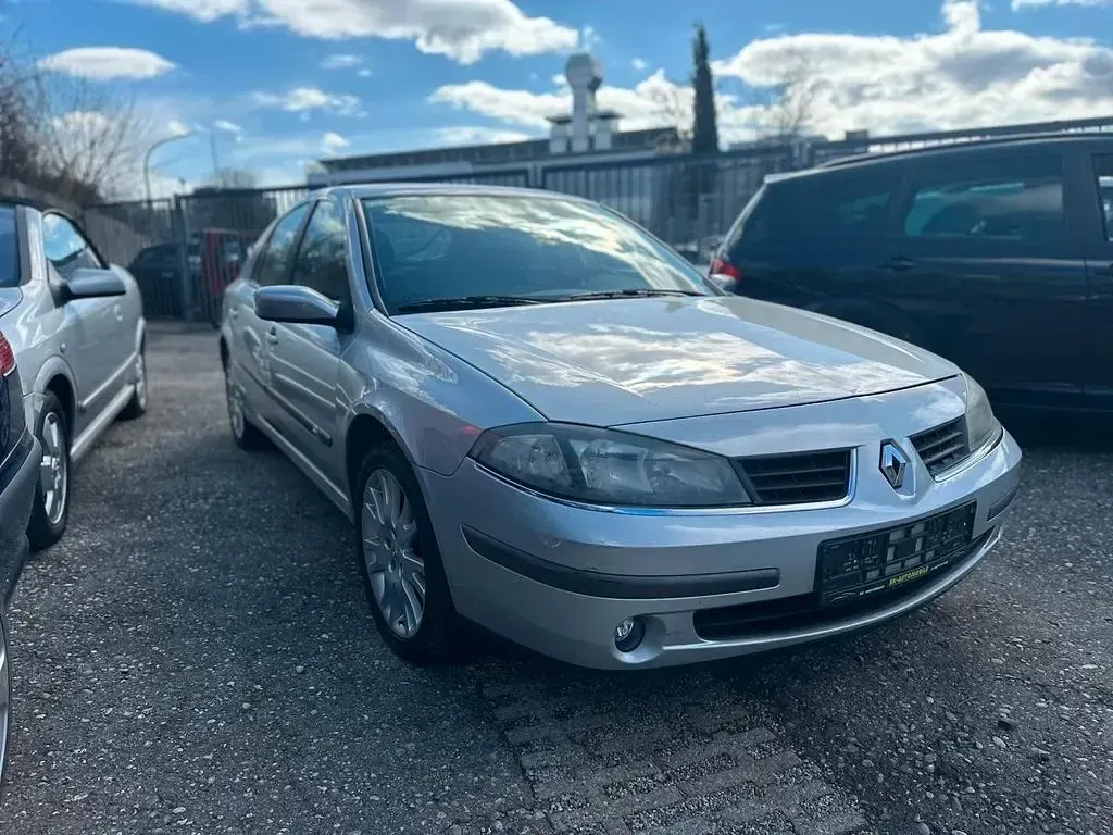 Gebraucht Renault Laguna II 135 PS (99 kW) 2005 Silber Limousine