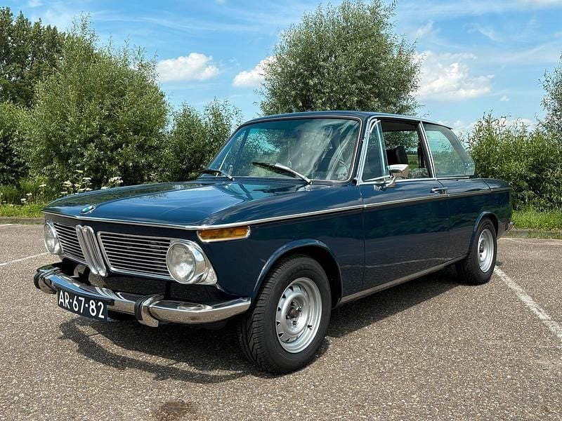 Blau Gebraucht 1971 BMW 1602 Limousine | 32.500 € - Bild 1/4