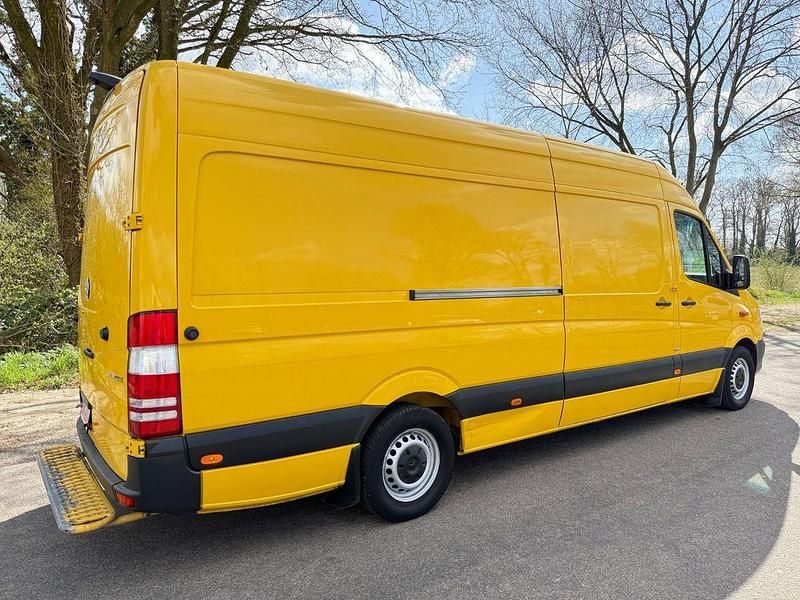 Gebraucht Mercedes Sprinter 163 PS (119 kW) 2016 Gelb Van