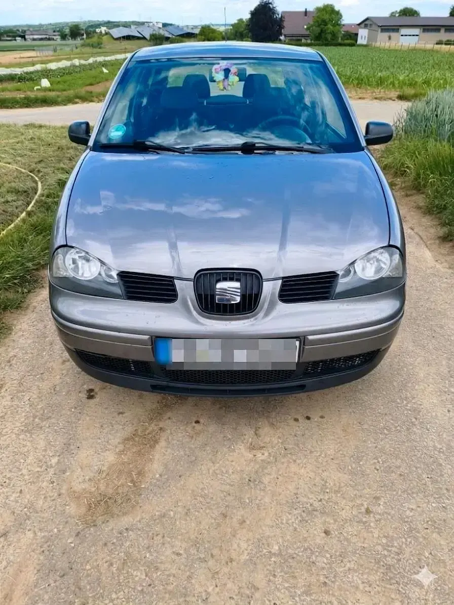 Gebraucht Seat Arosa 60 PS (44 kW) 2003 Grau Kleinwagen