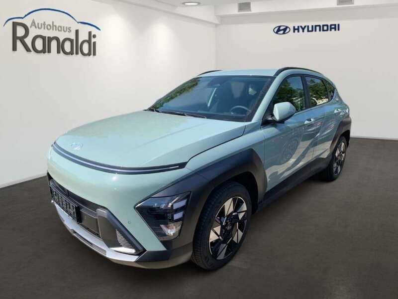 Gruen Gebraucht 2023 Hyundai Kona Trend SUV | 31.990 € (Etwas zu teuer) - Bild 1/4