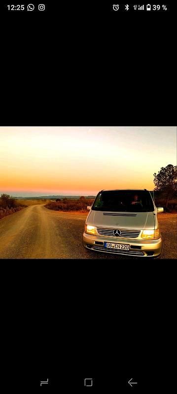 Silber Gebraucht 2000 Mercedes V220 Van / Kleinbus | 7.250 € - Bild 1/4