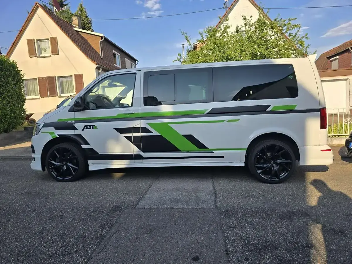 Gebraucht VW Multivan Comfortline 204 PS (150 kW) 2016 Weiß Van / Kleinbus