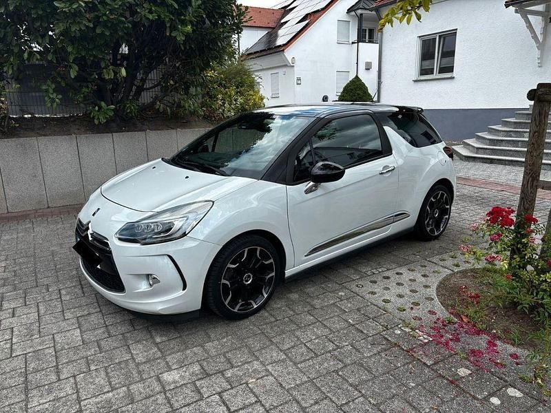 Gebraucht Citroën DS3 Chic 165 PS (121 kW) 2015 Weiß Kleinwagen