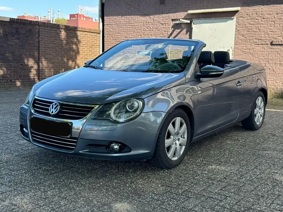 Usata VW Eos GT 125 CV (91 kW) 2011 Grigio Cabrio