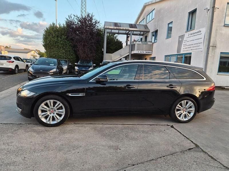 Schwarz Gebraucht 2018 Jaguar XF Prestige Limousine | 9.800 € (Superpreis) - Bild 1/4