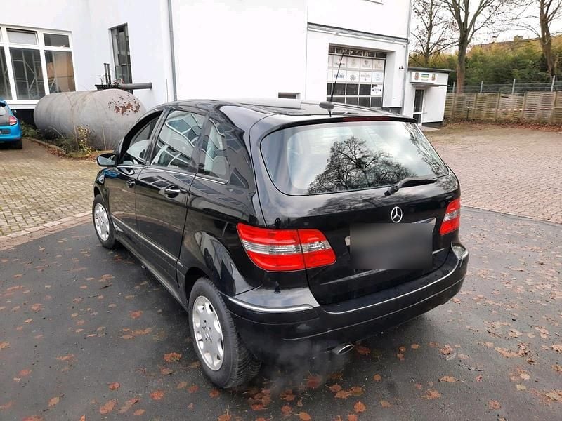 Gebraucht Mercedes B150 95 PS (69 kW) 2005 Schwarz Van / Kleinbus