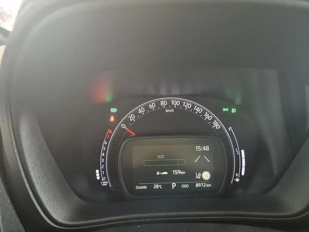 Gebraucht Toyota Aygo X Basis 72 PS (52 kW) 2025 Rot SUV