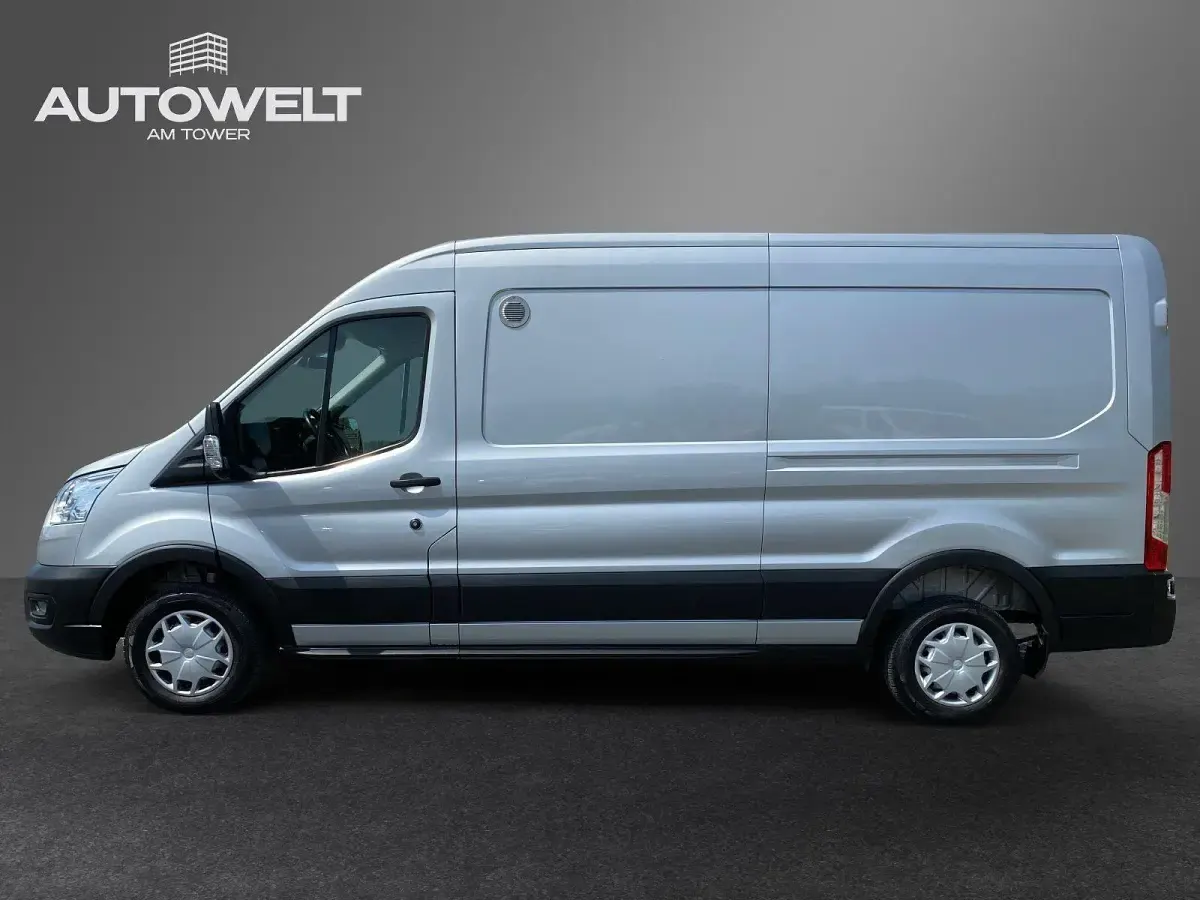 Gebraucht Ford Transit Trend 170 PS (125 kW) 2022 Silber Limousine