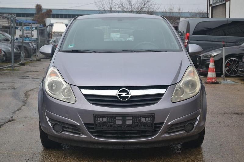 Gebraucht Opel Corsa Edition 80 PS (58 kW) 2007 Violet Kleinwagen
