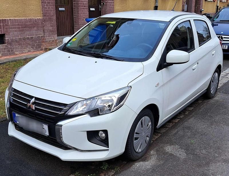 Gebraucht Mitsubishi Space Star Select 71 PS (52 kW) 2024 Weiß Kleinwagen